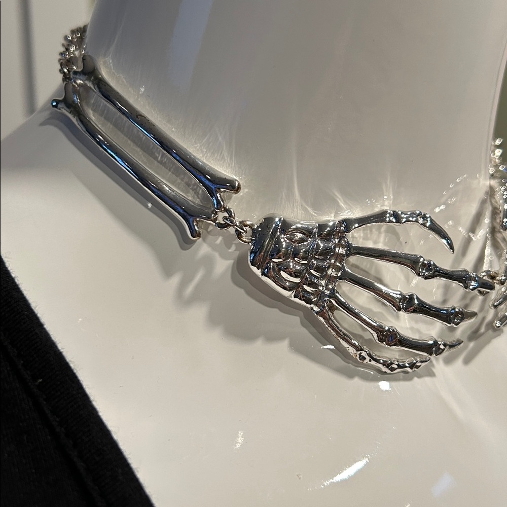 Gothic Skeleton Hands Necklace β Statement Choker β Silver Tone π€ - Picture 5 of 9